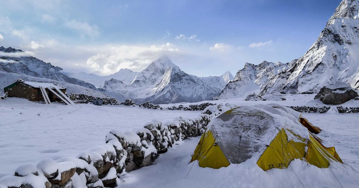 unclogging a drain DIY